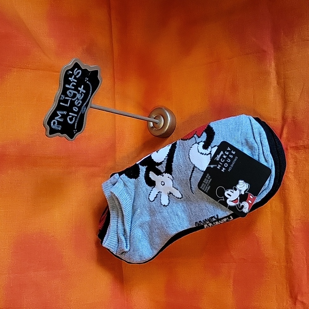 Disney Mickey Mouse Sock Set New 5 Pair Black White Red Gray No-Show